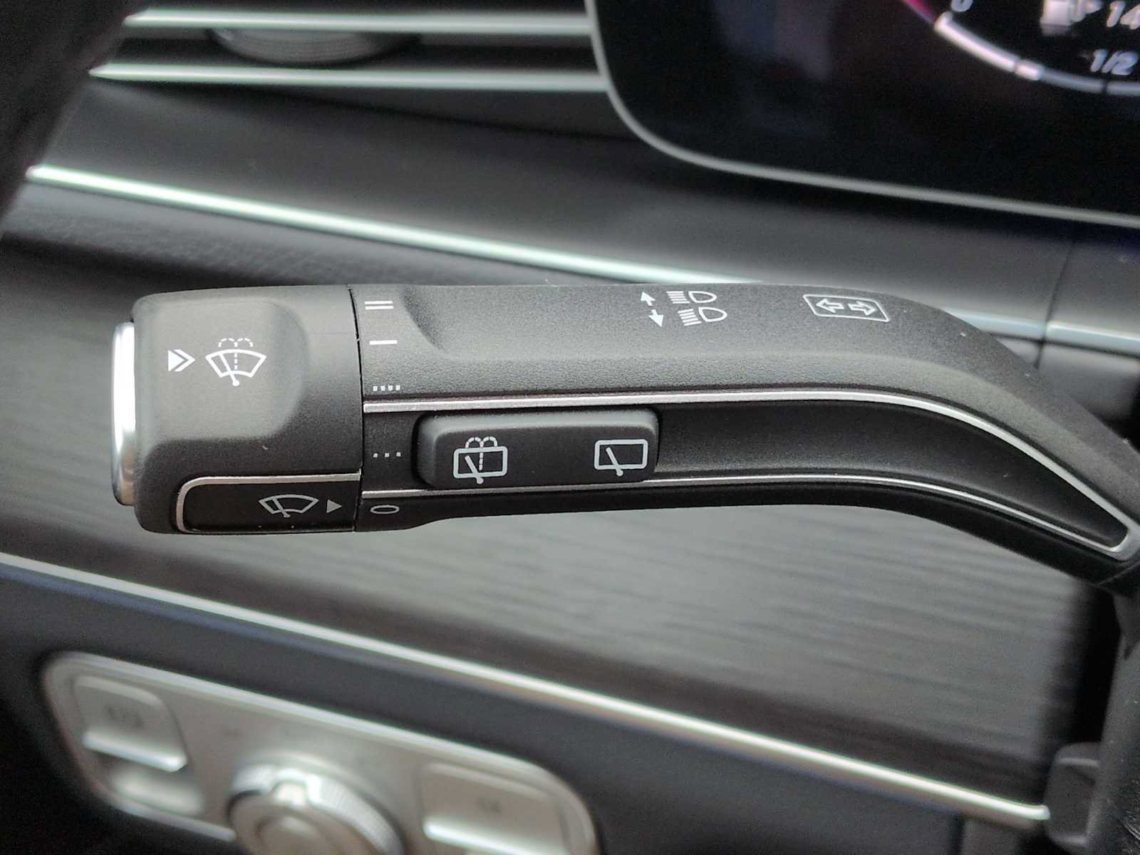 Used 2026 Mercedes-Benz GLE 450 4MATIC image 29