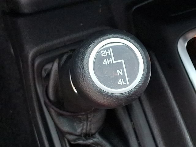 Used 2022 Jeep Gladiator Sport AWD/4WD image 23