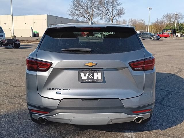Used 2025 Chevrolet Blazer LT AWD/4WD image 22