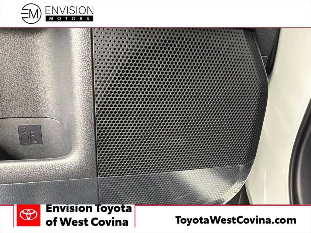 Used 2027 Toyota Land Cruiser AWD/4WD image 21