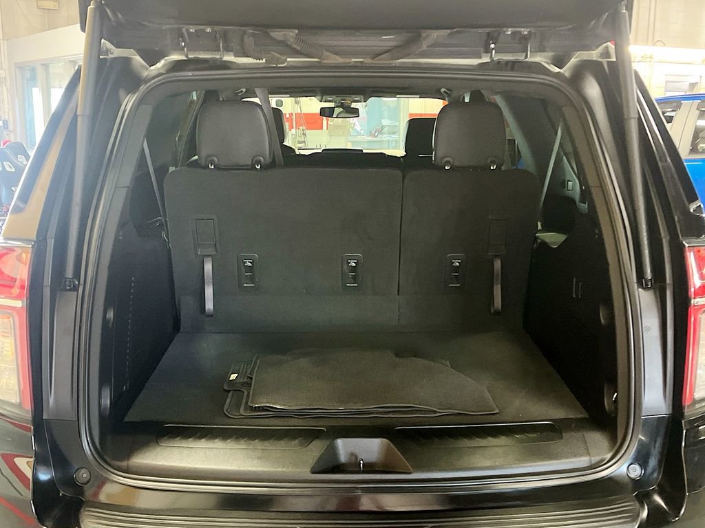 Used 2022 Chevrolet Suburban LT image 28