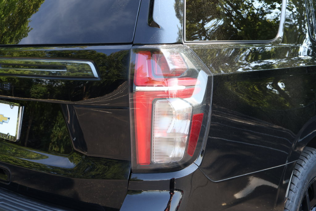 Certified 2022 Chevrolet Tahoe Z71 w/ Z71 Off-Road Package AWD/4WD image 10