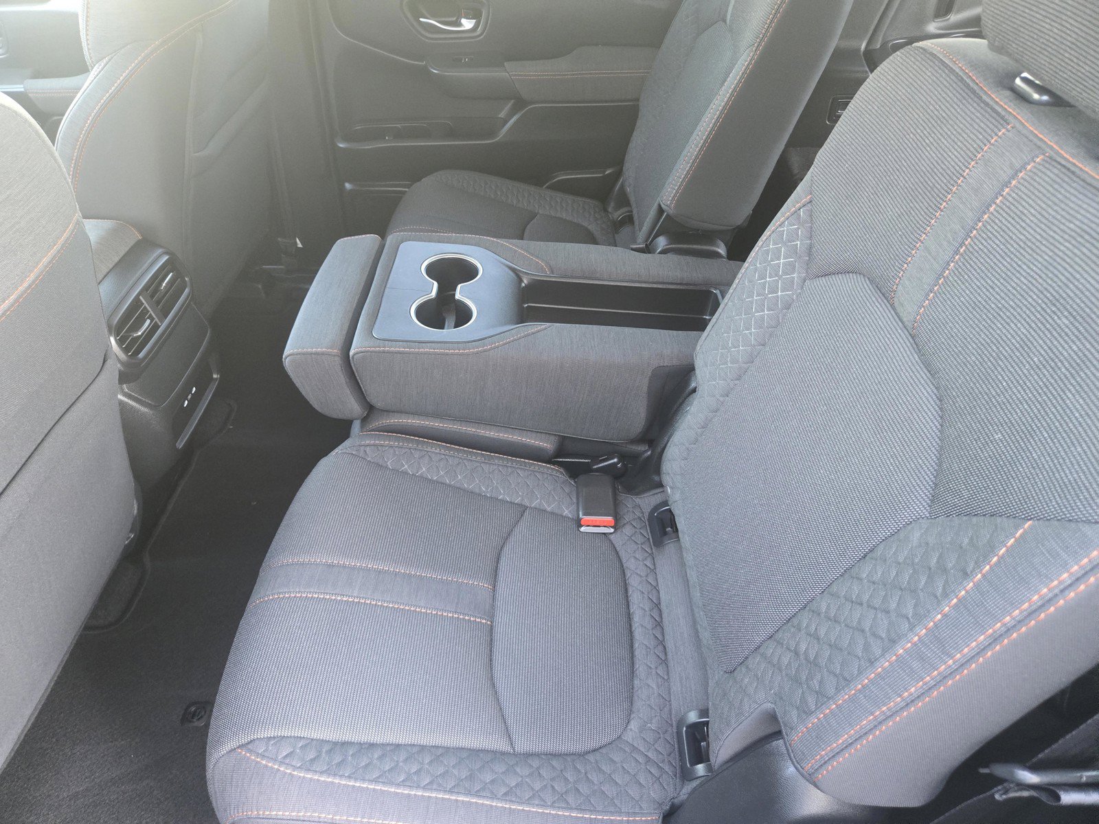 Used 2025 Honda Pilot Sport image 5