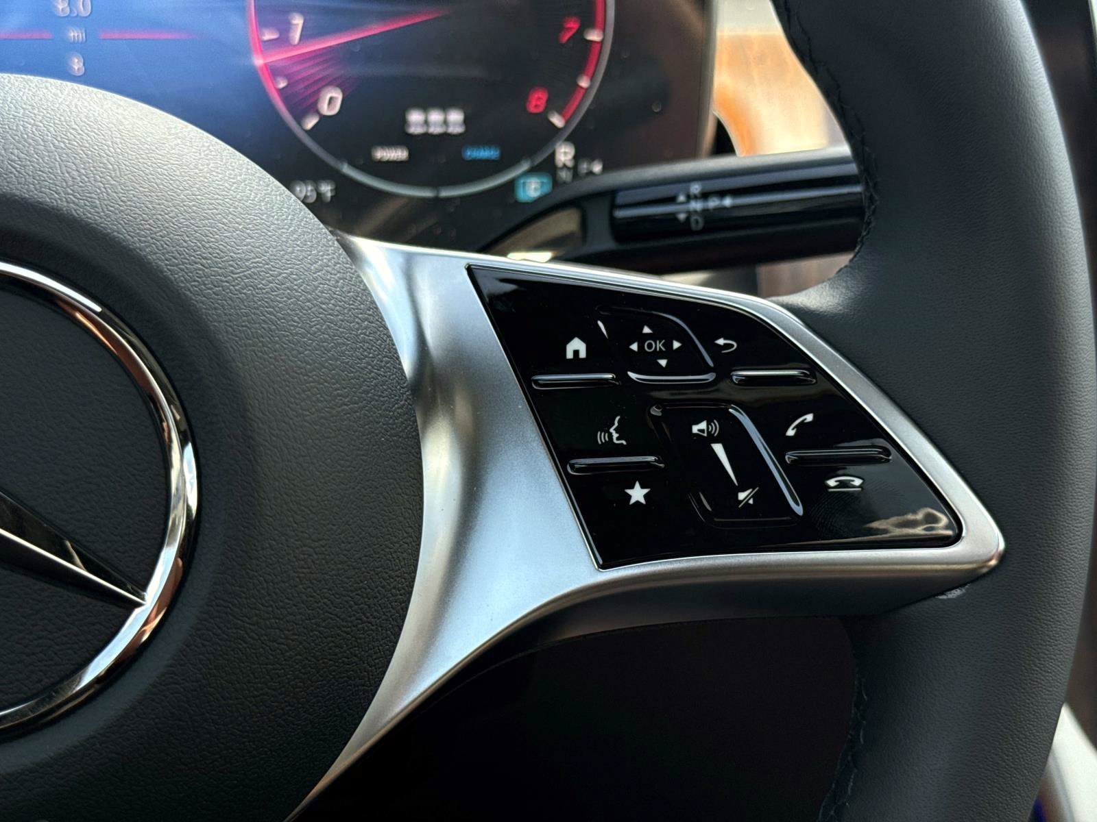 New 2027 Mercedes-Benz GLC 300 image 31