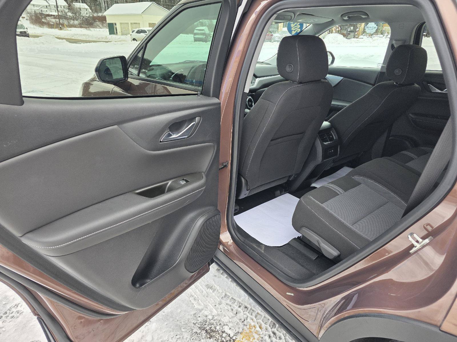 Used 2023 Chevrolet Blazer LT w/ Driver Confidence Package AWD/4WD image 18