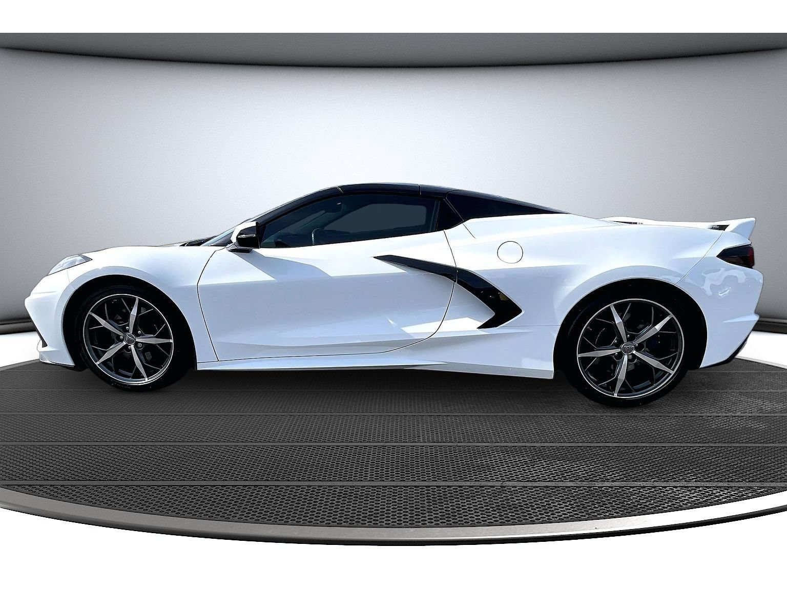 Used 2022 Chevrolet Corvette Stingray Premium Conv w/ Z51 Performance Package RWD image 16
