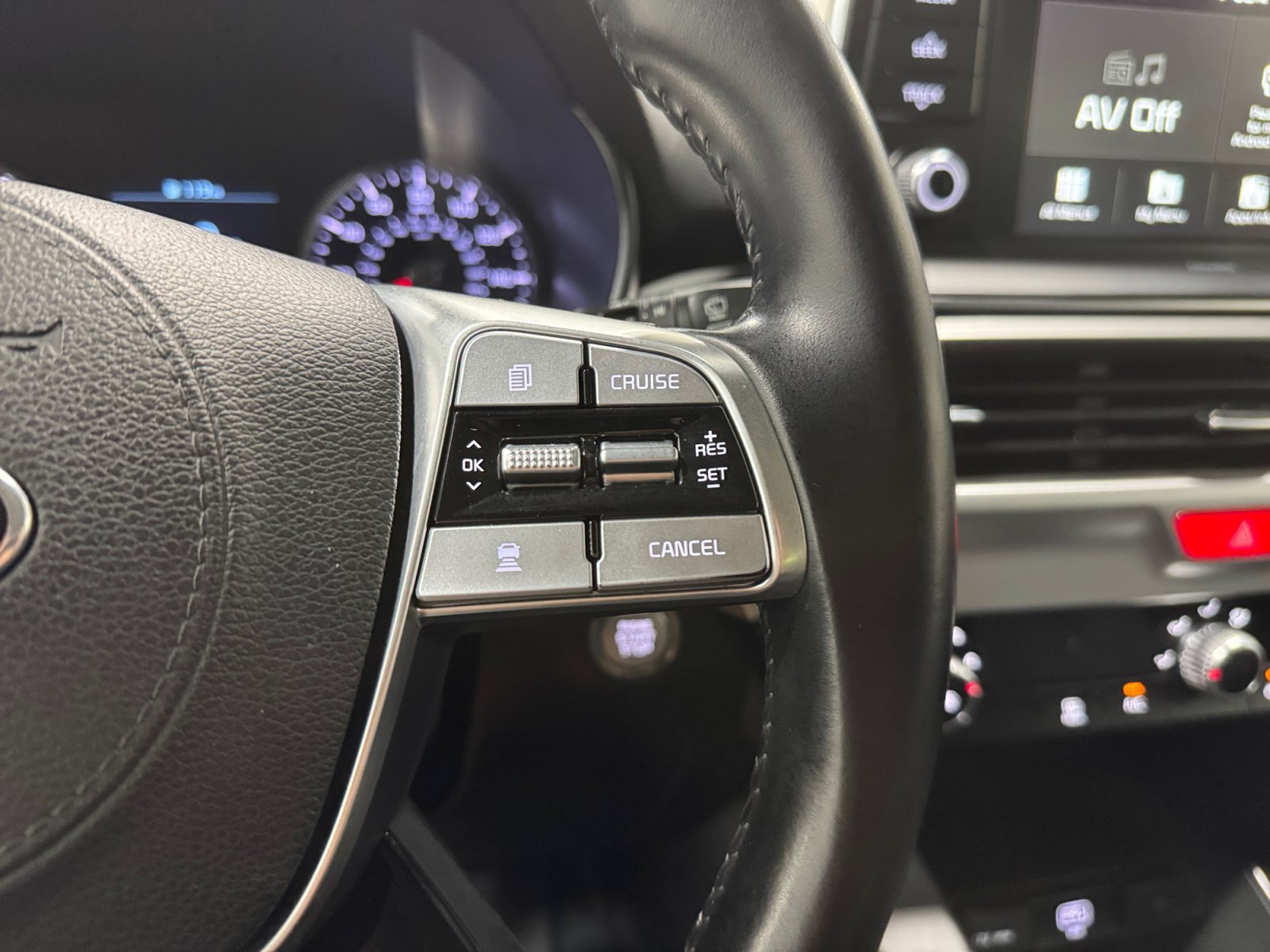 Used 2020 Kia Telluride LX AWD/4WD image 23