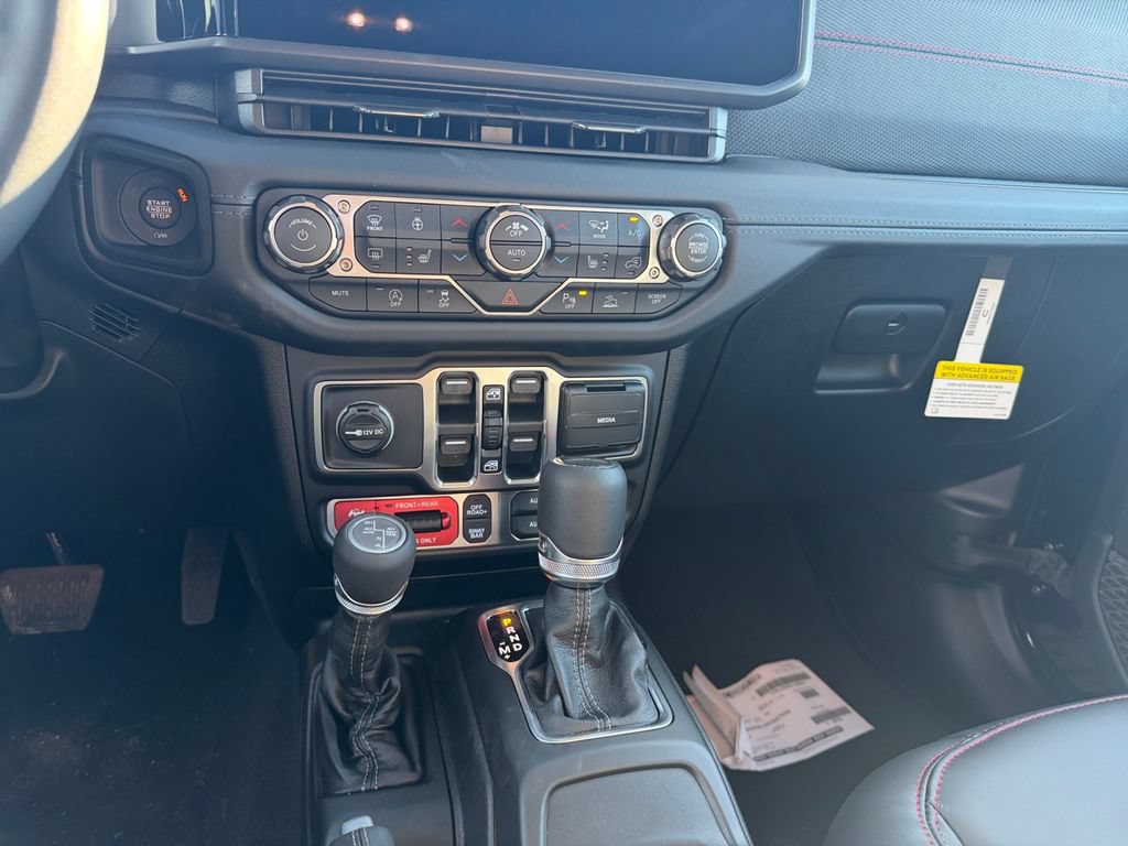 New 2026 Jeep Gladiator Rubicon AWD/4WD image 11