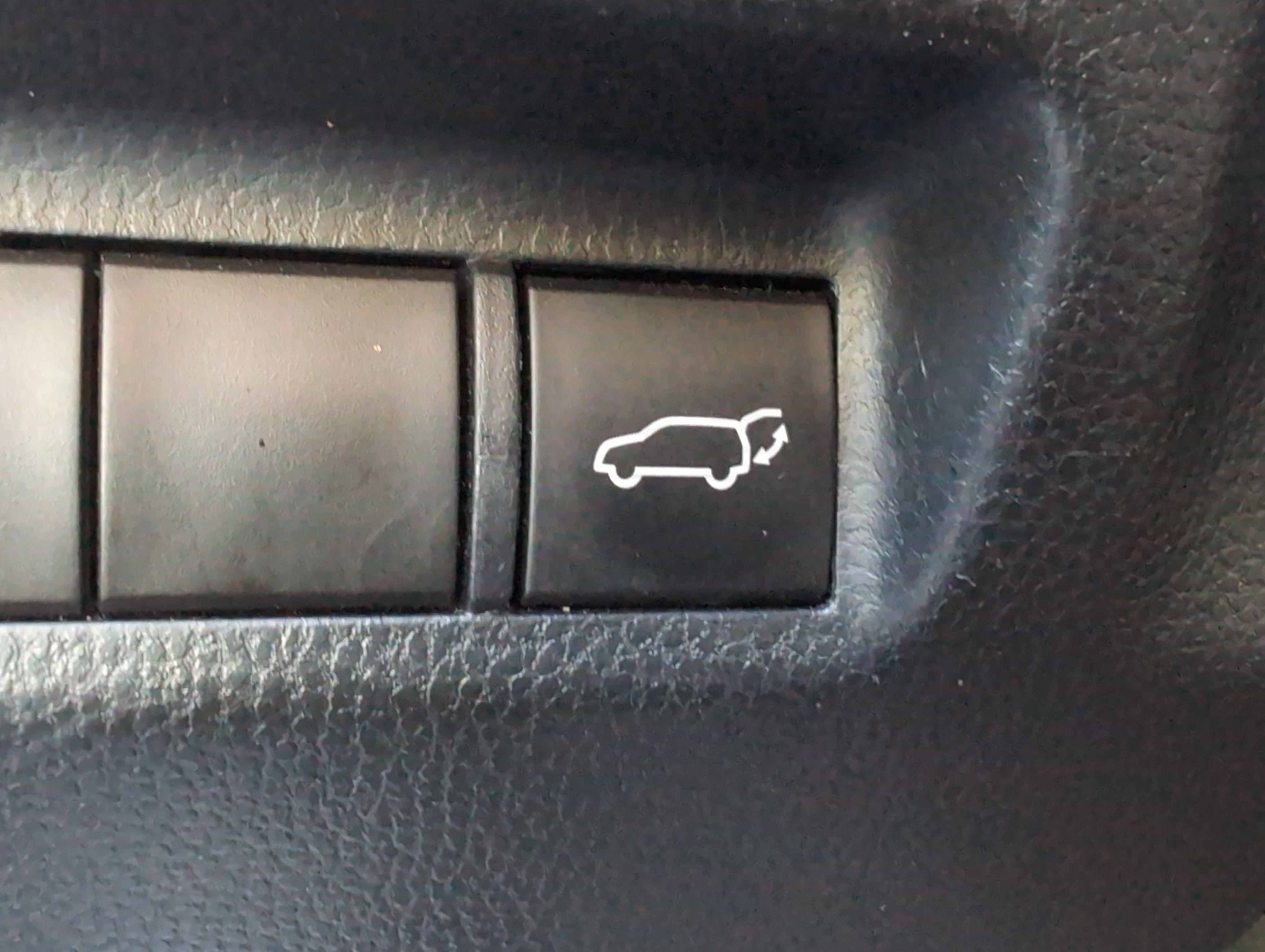 Certified 2022 Toyota RAV4 XLE Premium FWD image 36
