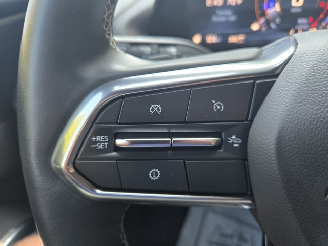 Used 2025 Chevrolet Traverse LT image 20