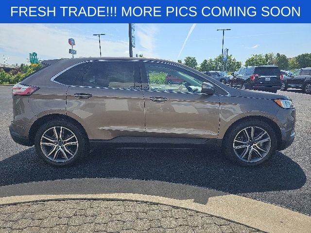 Used 2019 Ford Edge Titanium FWD image 5