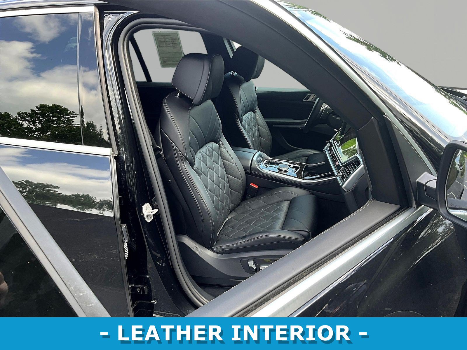 Used 2024 BMW X5 xDrive50e AWD/4WD image 29