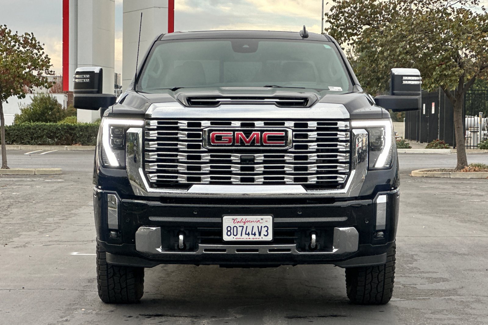 Used 2024 GMC Sierra 2500 Denali w/ Denali Reserve Package AWD/4WD image 9
