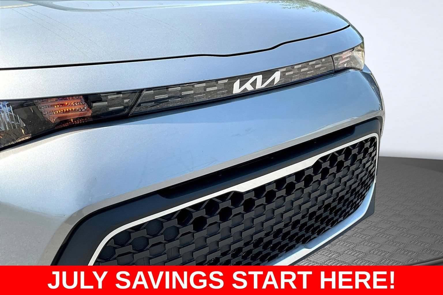 Used 2024 Kia Soul LX w/ Option Group 015 FWD image 35