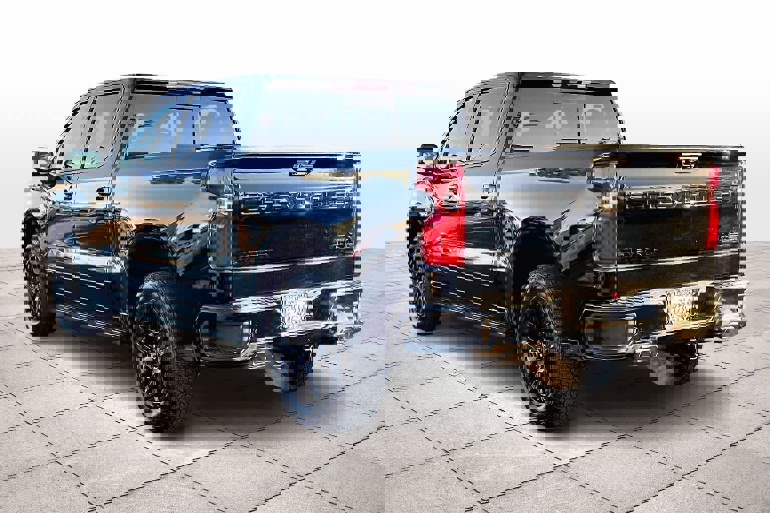 Used 2024 Chevrolet Silverado 1500 High Country w/ Midnight Edition image 14