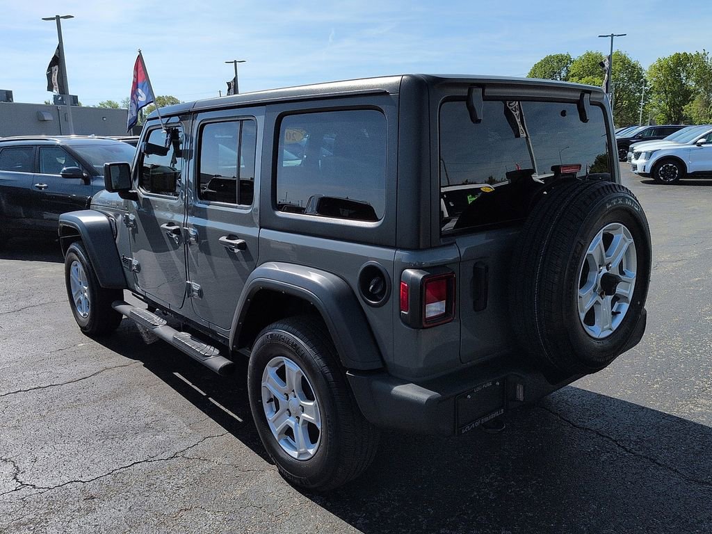 Used 2022 Jeep Wrangler Unlimited Sport AWD/4WD image 5