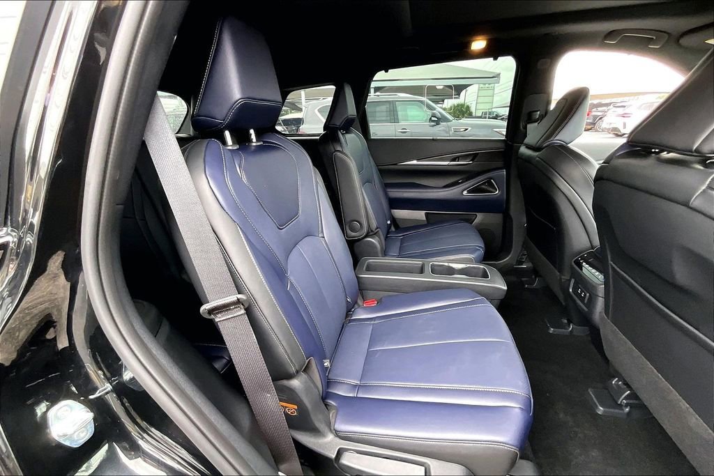 Certified 2026 INFINITI QX60 Sport w/ Dark Cargo Package image 39