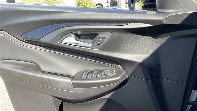 Used 2022 Chevrolet TrailBlazer RS w/ Sun and Liftgate Package FWD image 28