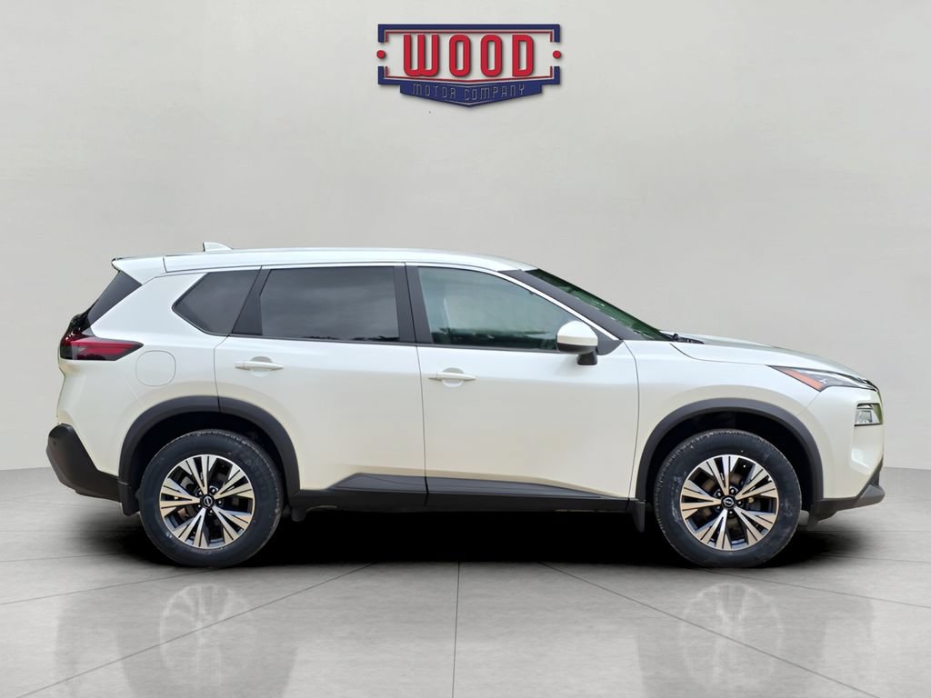 Used 2023 Nissan Rogue SV AWD/4WD image 2