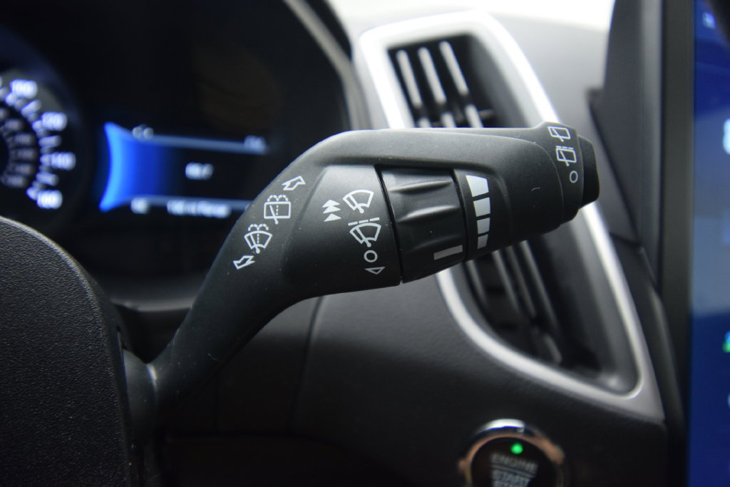 Used 2024 Ford Edge SEL w/ Convenience Package AWD/4WD image 32
