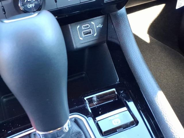 New 2026 Jeep Compass Limited image 11