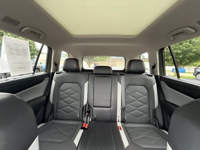 Used 2024 Volkswagen Atlas Peak Edition SEL AWD/4WD image 24