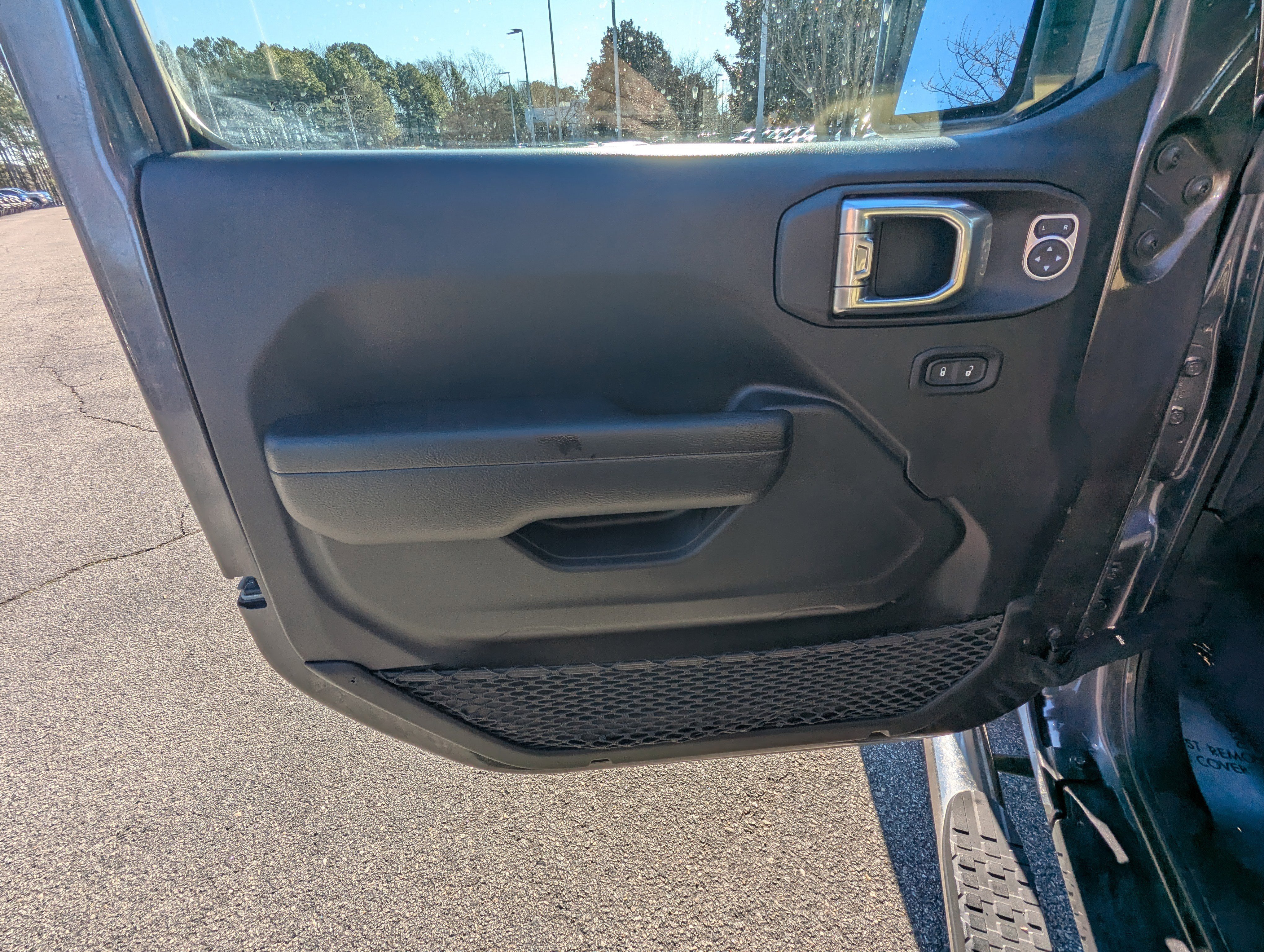 Certified 2022 Jeep Wrangler Sport S image 15