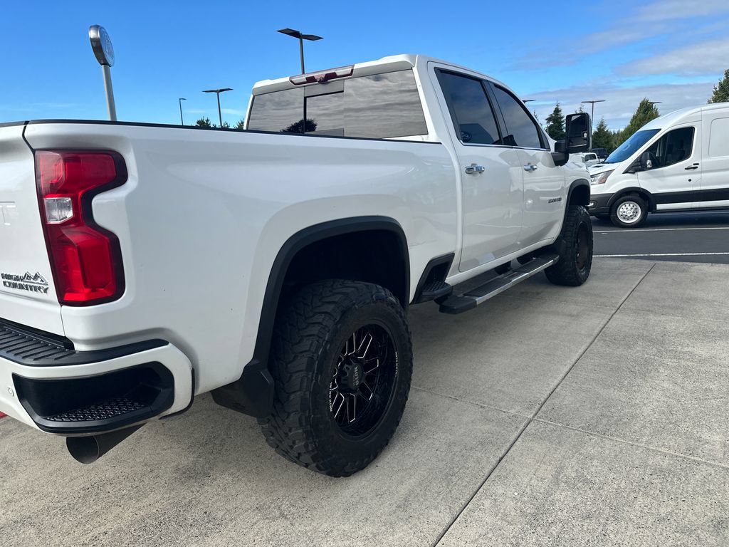 Used 2020 Chevrolet Silverado 2500 High Country w/ Z71 Off-Road Package AWD/4WD image 4