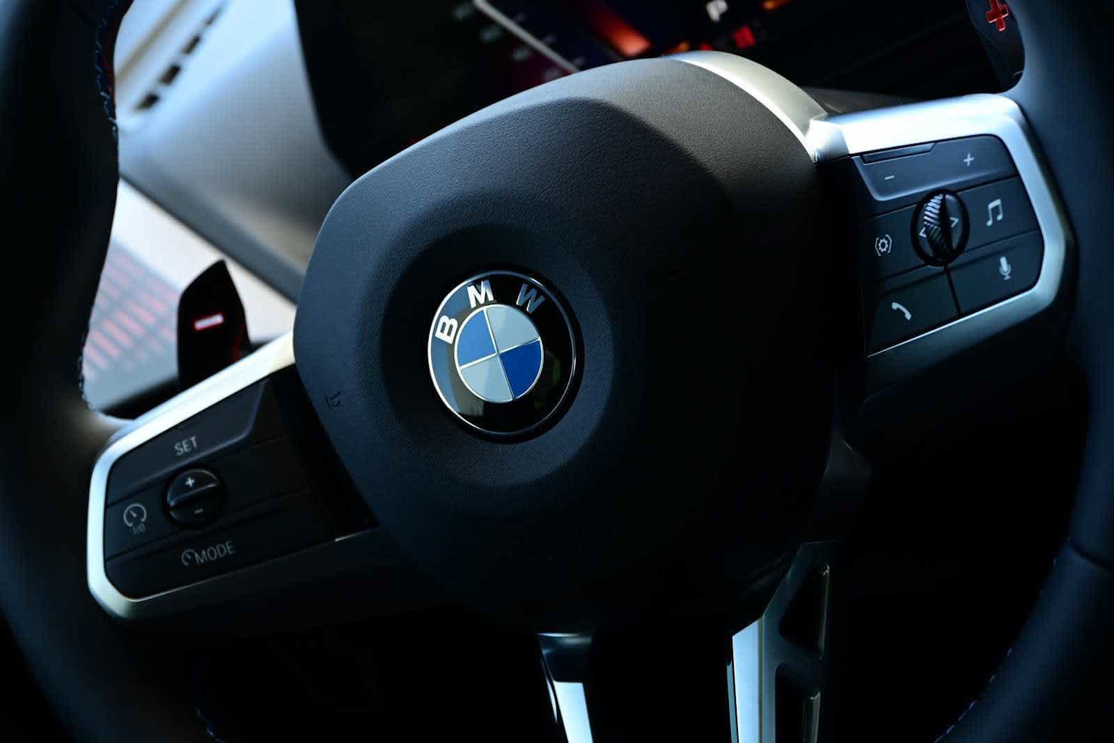 Used 2025 BMW M235i xDrive w/ Premium Package AWD/4WD image 15