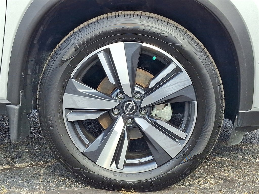 Used 2023 Nissan Rogue SL w/ SL Premium Package image 19