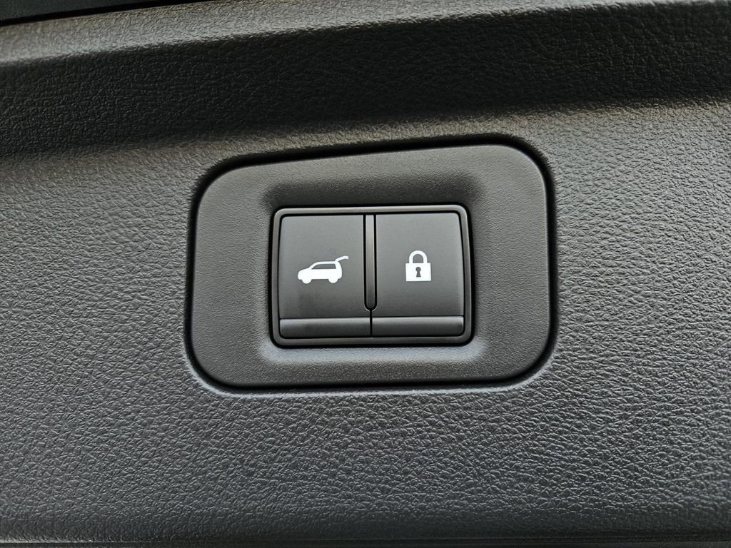 New 2026 Nissan Armada Platinum w/ Convenience Package image 8