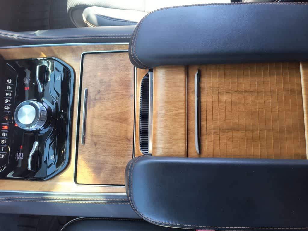 Used 2022 Jeep Grand Wagoneer Series III w/ Flexible Seating Group AWD/4WD image 21