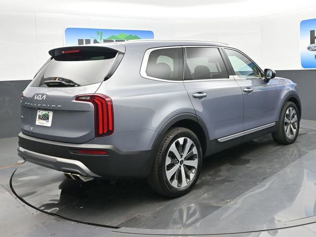 Used 2022 Kia Telluride EX w/ EX Premium Package image 5