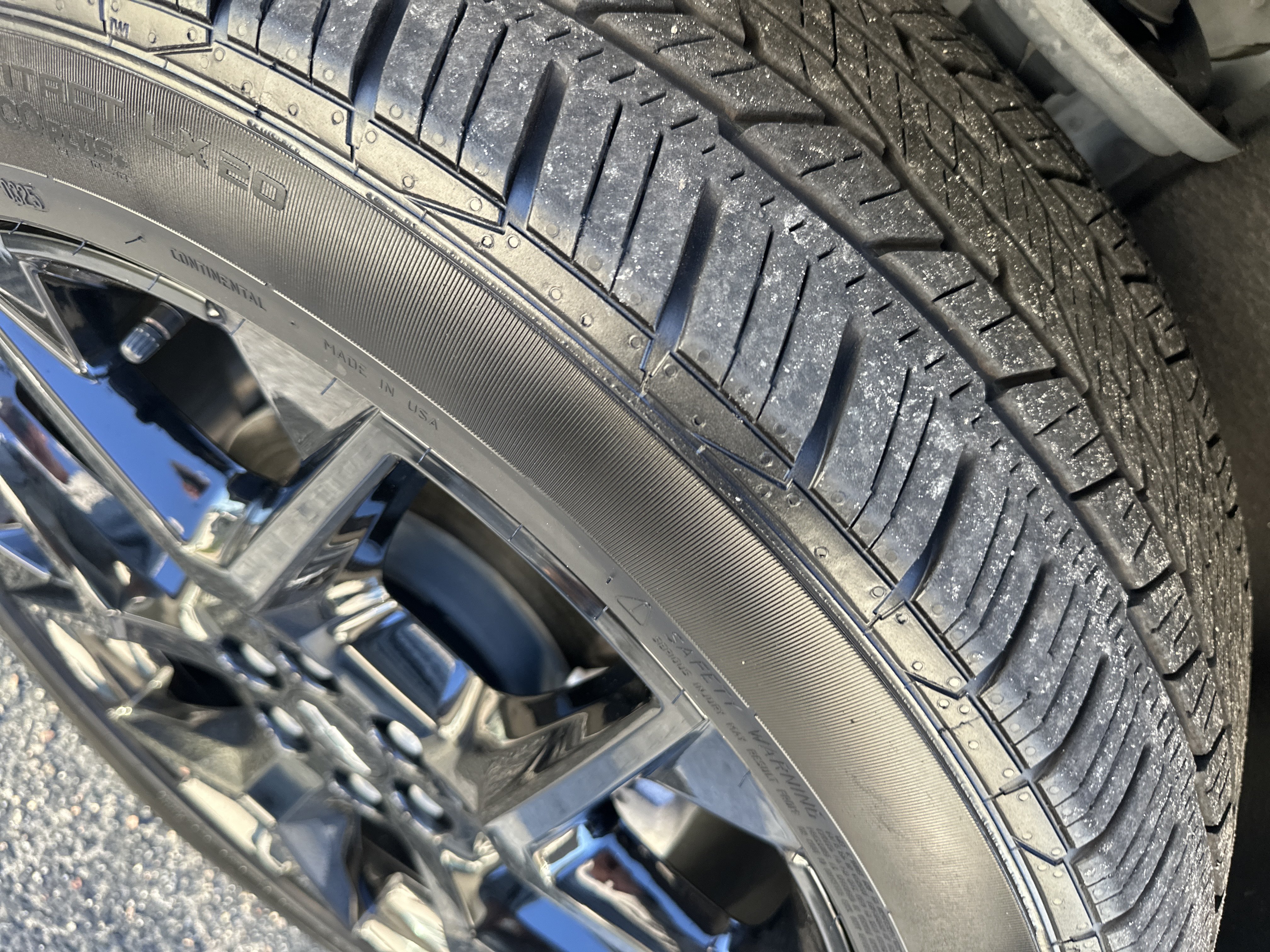 Used 2025 Chevrolet Traverse RS FWD image 7