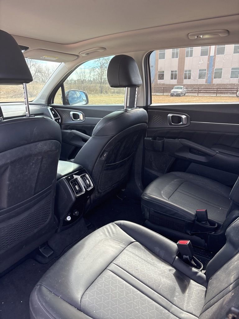 Certified 2021 Kia Sorento SX image 10