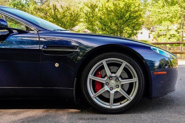 Used 2008 Aston Martin V8 Vantage Roadster RWD image 68