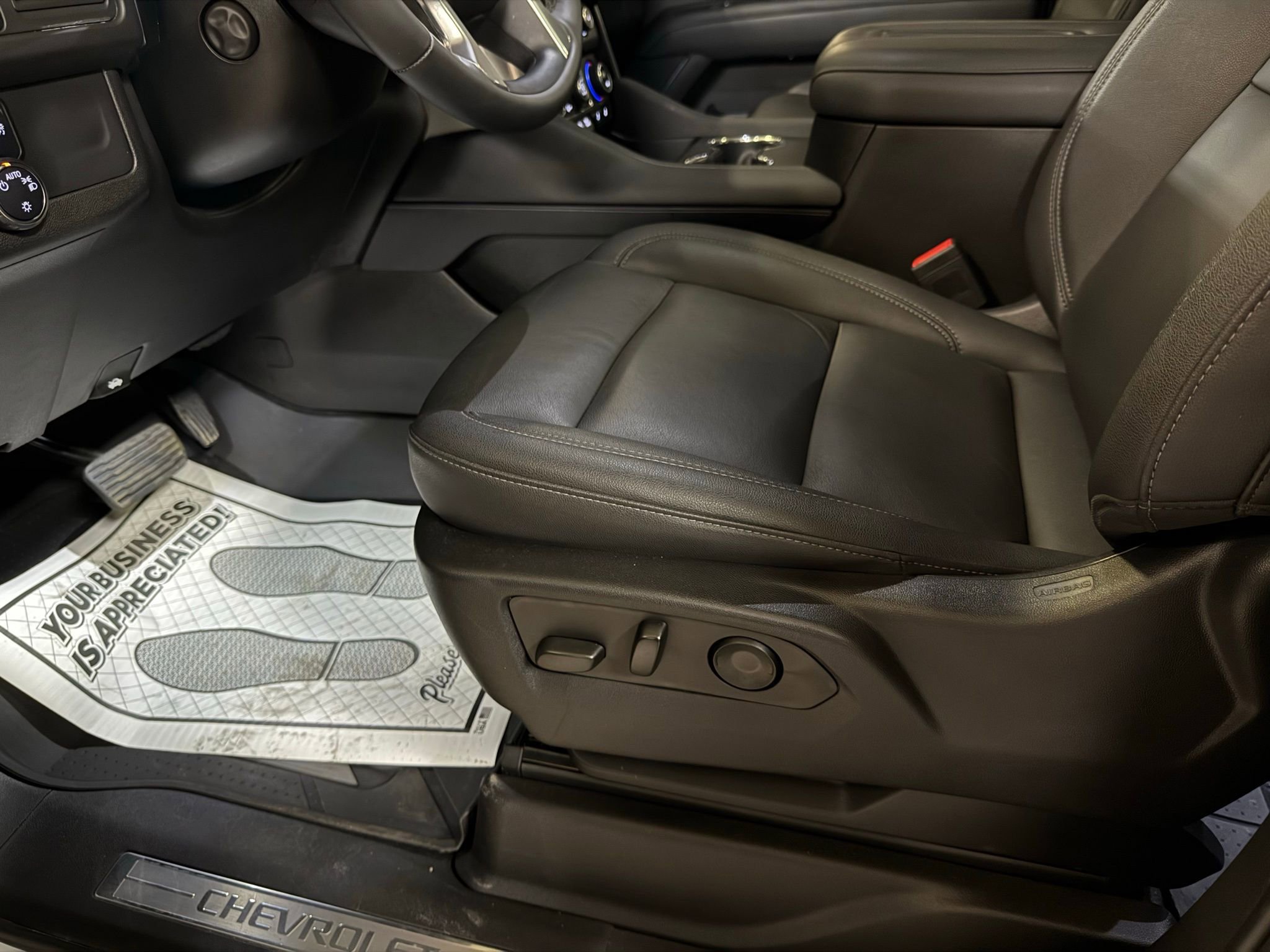 Used 2023 Chevrolet Tahoe Z71 image 44