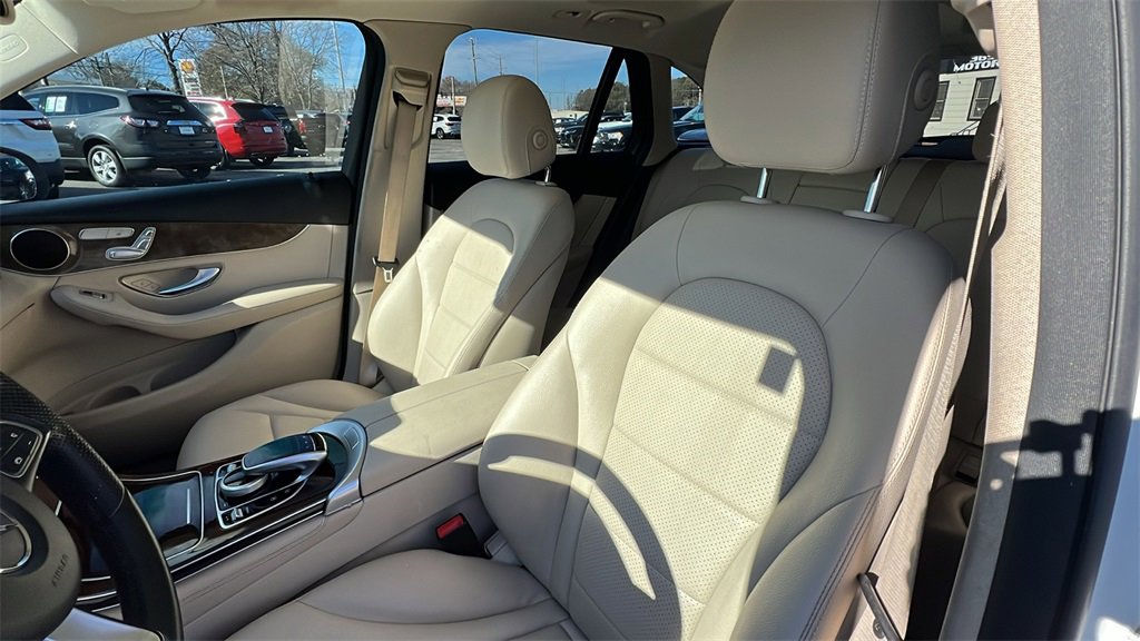Used 2017 Mercedes-Benz GLC 300 image 14
