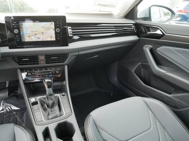 New 2026 Volkswagen Jetta SEL FWD image 10