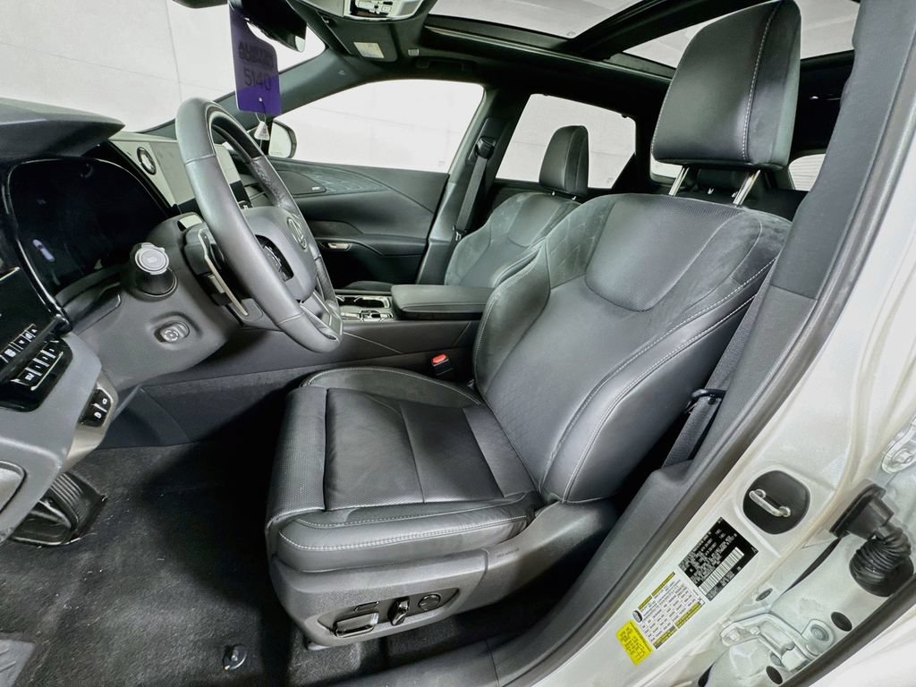 Used 2024 Lexus RX 350 FWD w/ Convenience Package image 27