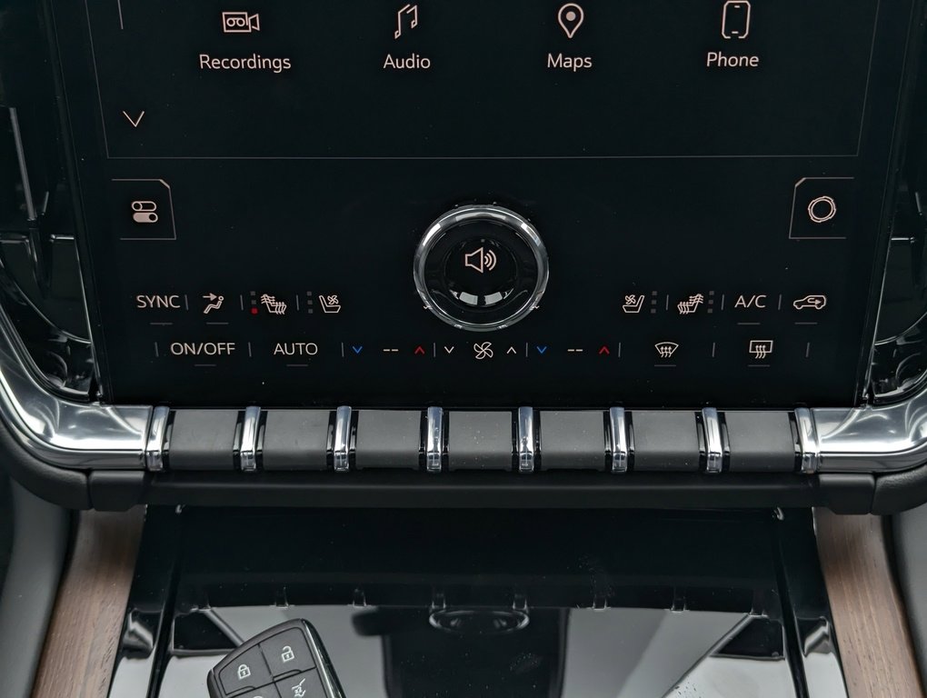 New 2026 GMC Yukon XL Denali w/ Denali Reserve Package image 28