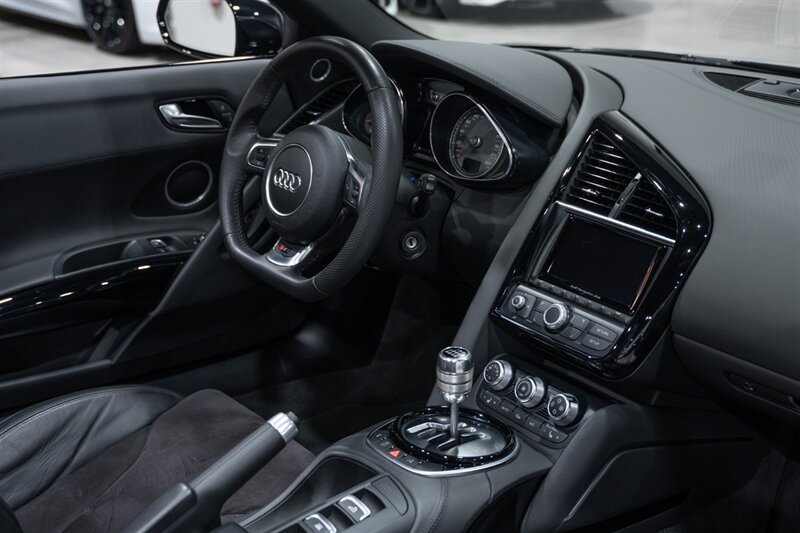 Used 2014 Audi R8 V8 AWD/4WD image 55