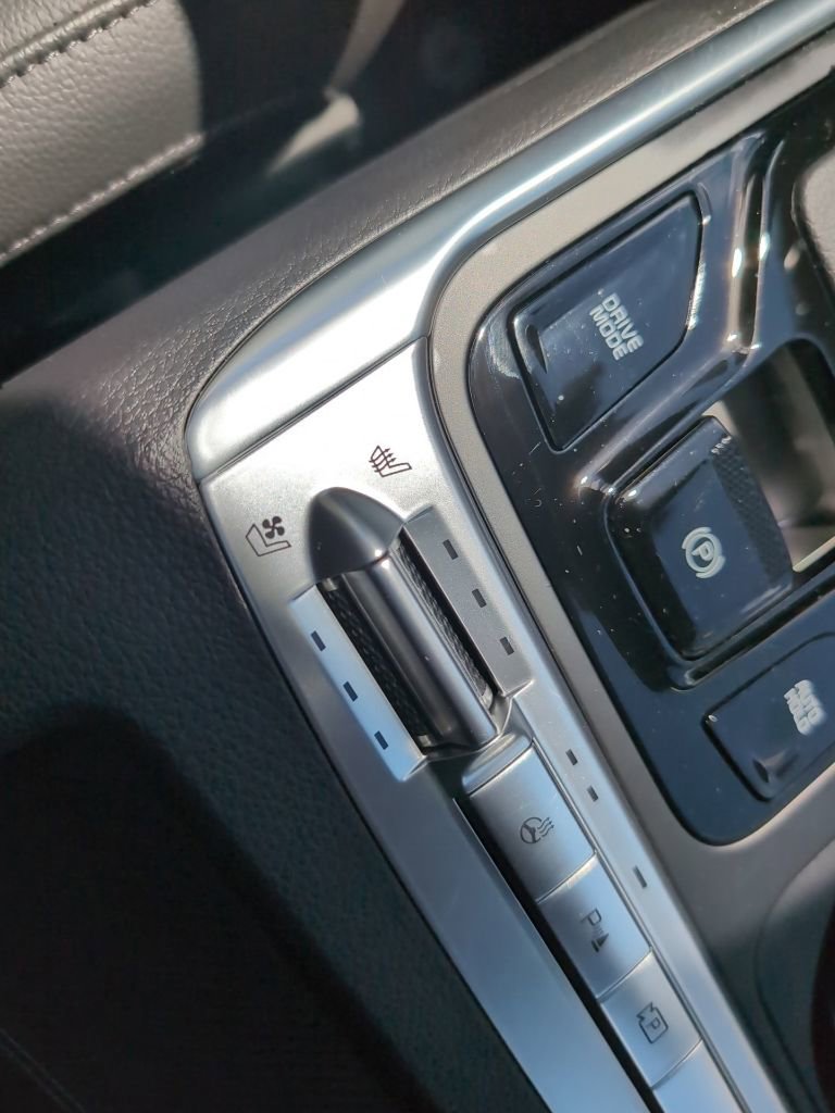 Used 2025 Kia Carnival SX Prestige FWD image 8