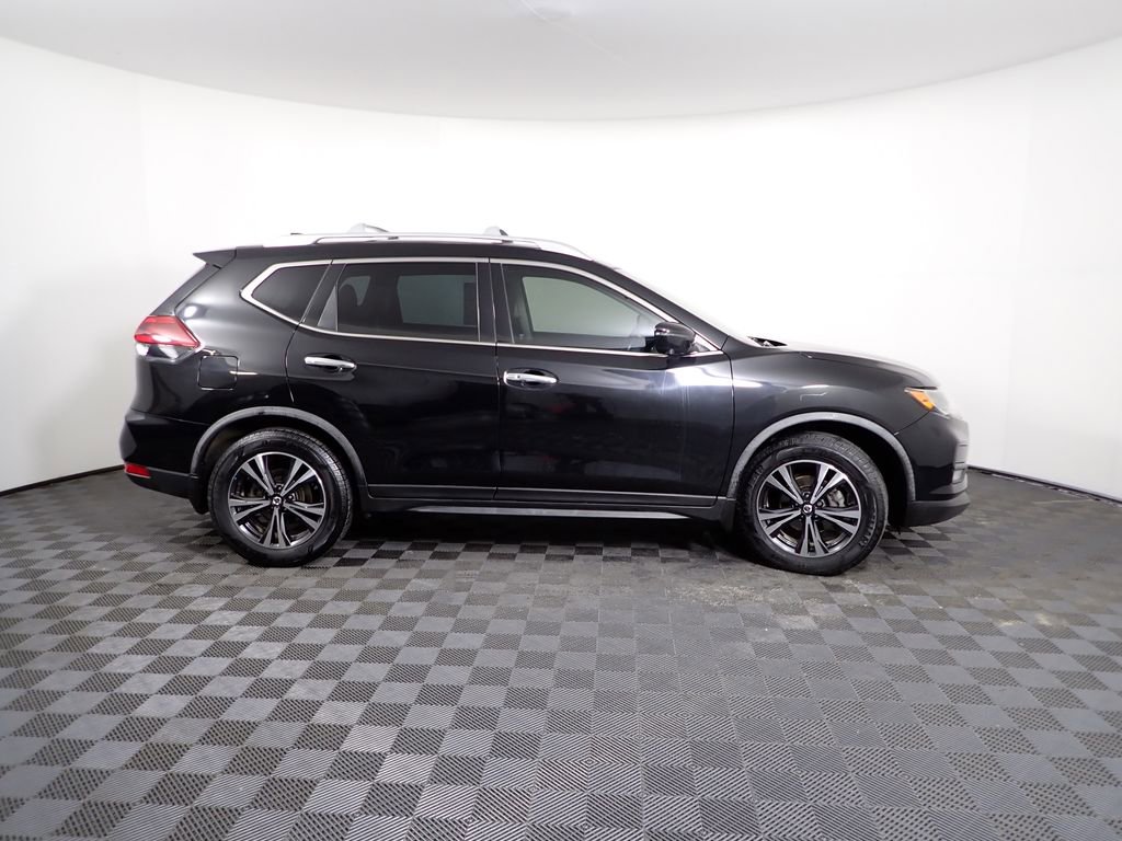 Used 2020 Nissan Rogue SV w/ Sun & Sound Touring Package image 22
