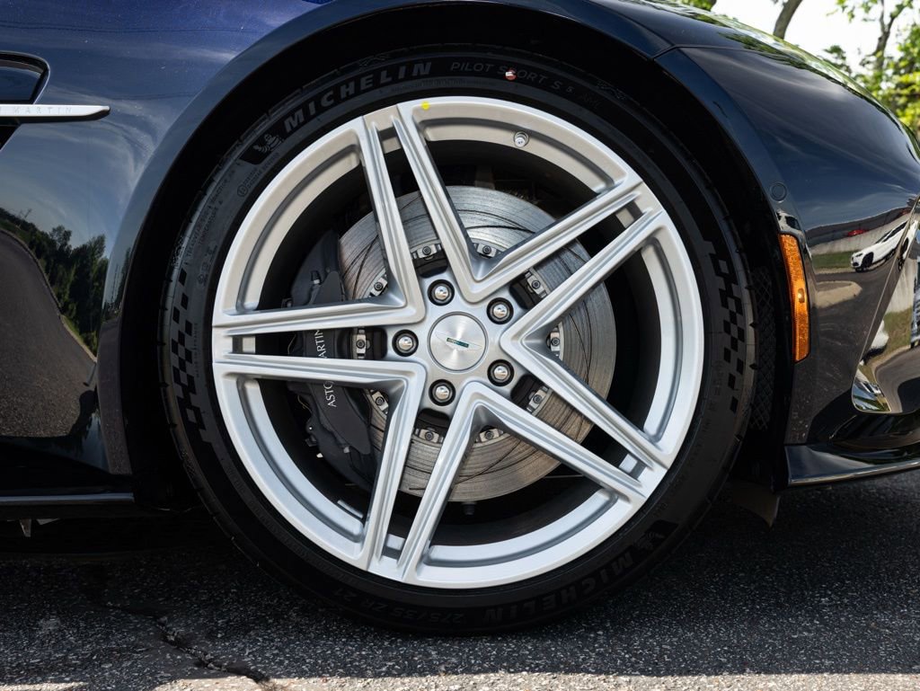 New 2026 Aston Martin V8 Vantage Convertible image 56