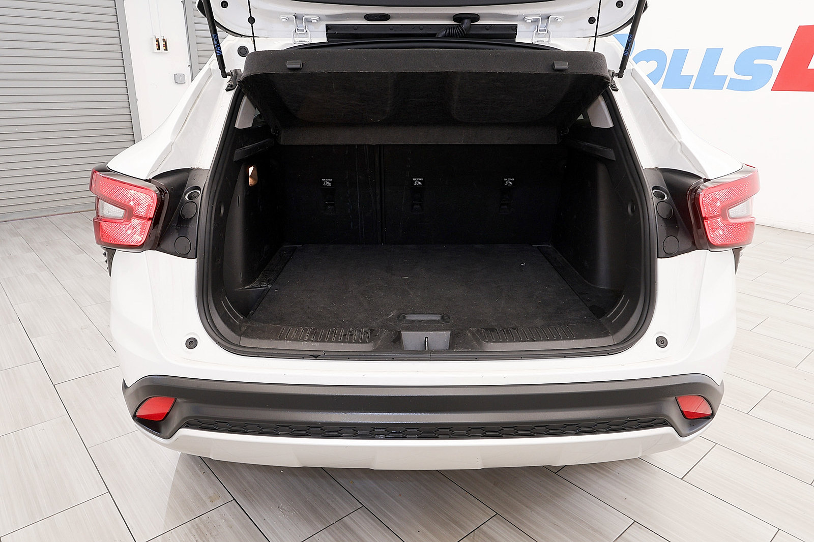 Used 2025 Chevrolet Trax LT FWD image 31