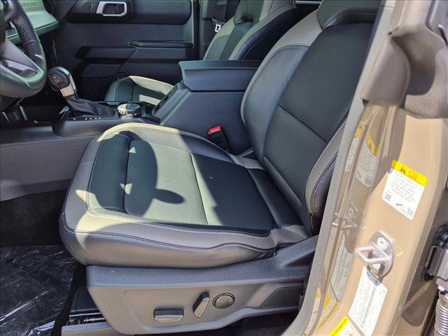 New 2026 Ford Bronco Outer Banks AWD/4WD image 4