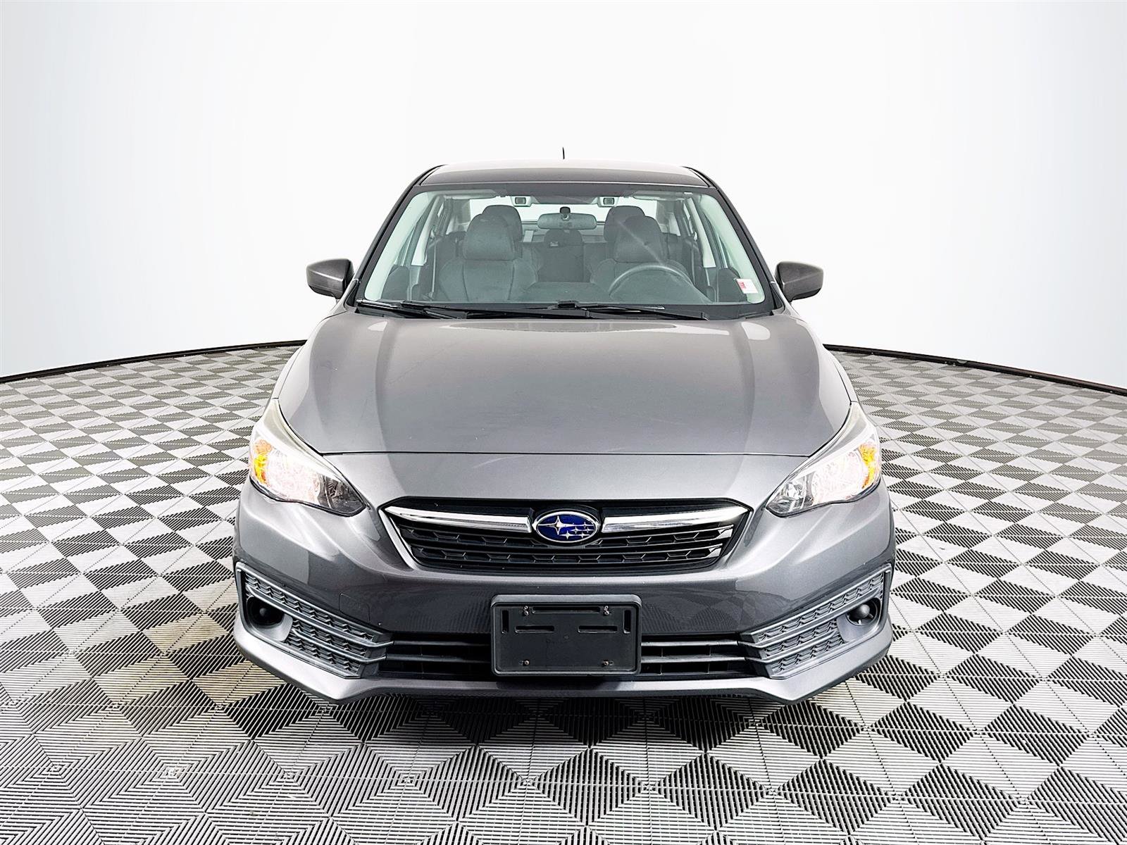 Used 2020 Subaru Impreza 2.0i image 2