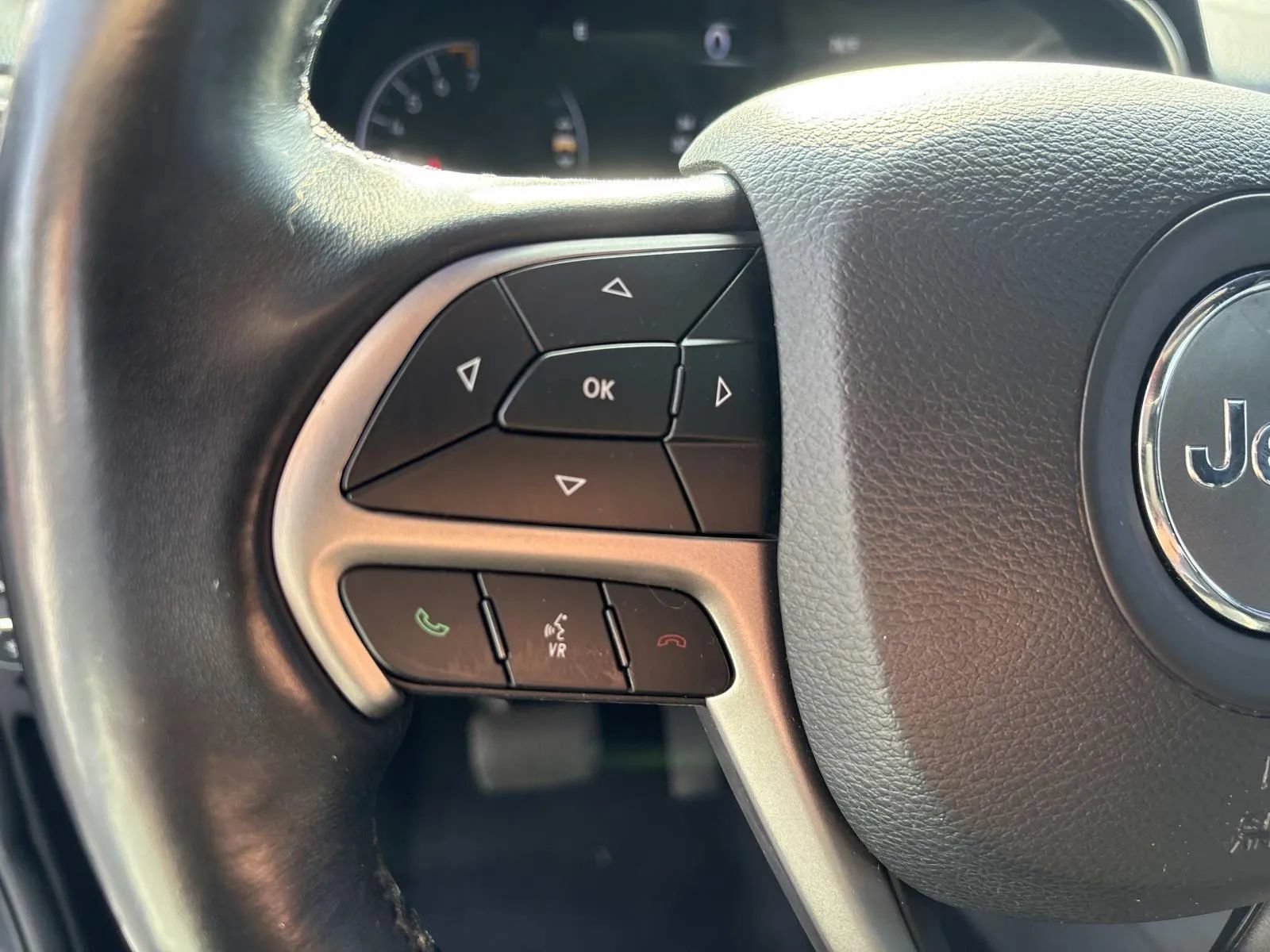 Used 2021 Jeep Grand Cherokee Laredo X AWD/4WD image 33