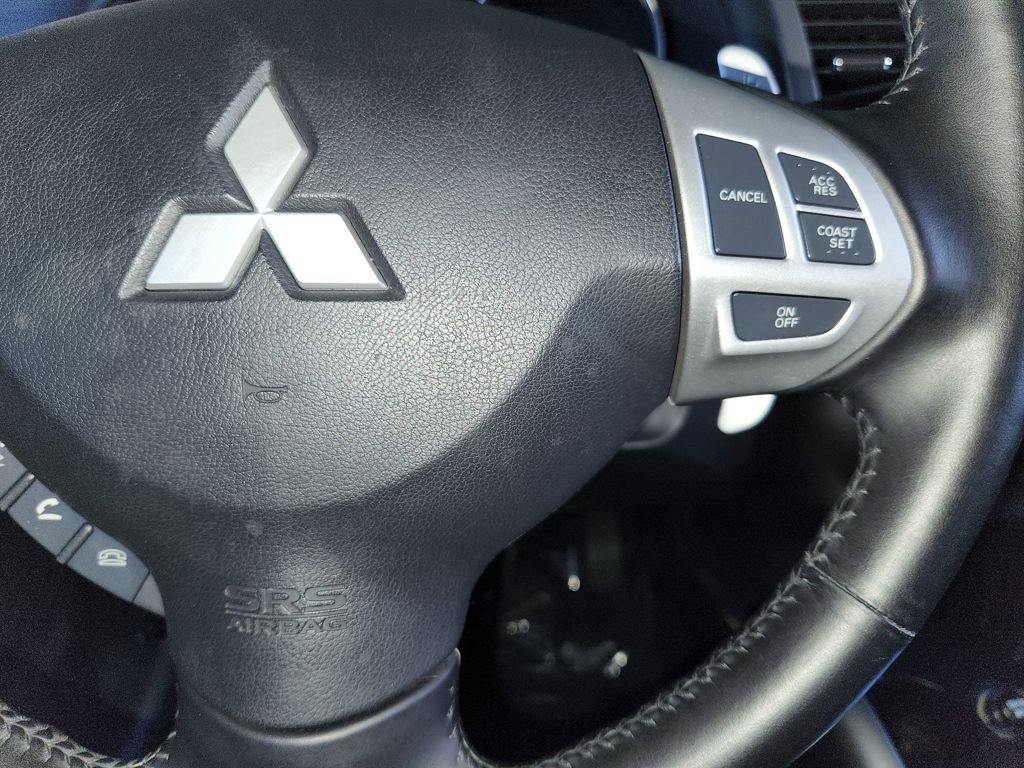 Used 2010 Mitsubishi Outlander XLS image 24